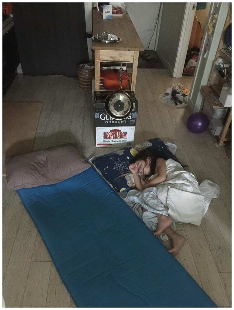 160804-013-Daughter-Sleeping-On-Floor